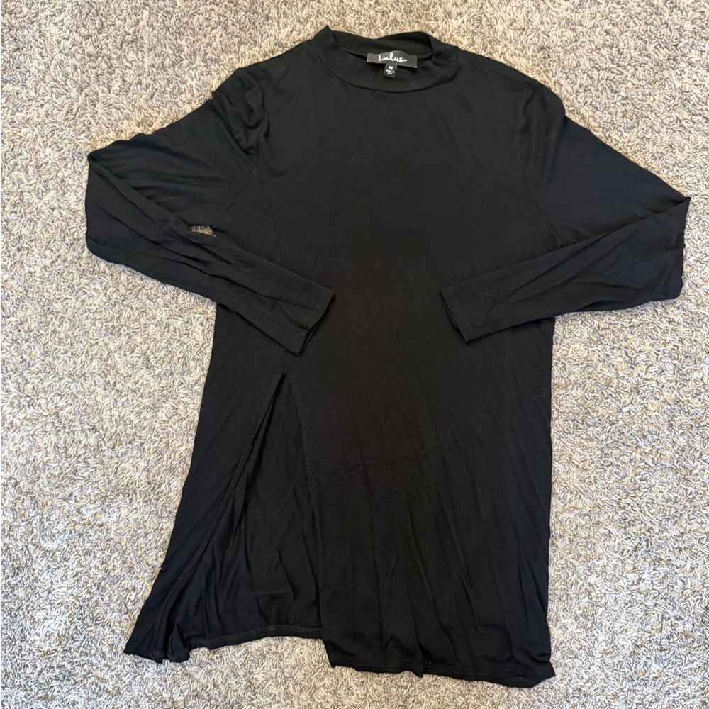 Lulu's Classic Black Long-Sleeve Side Slit Top